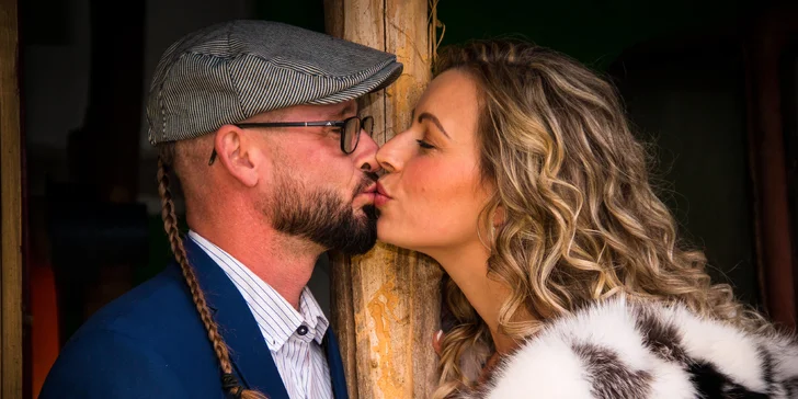 Profesionálne fotografovanie v ateliéri alebo v exteriéri: partnerské, tehotenské, svadobné a iné