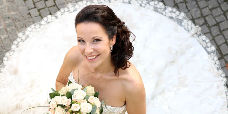 Profesionálne fotografovanie v ateliéri alebo v exteriéri: partnerské, tehotenské, svadobné a iné
