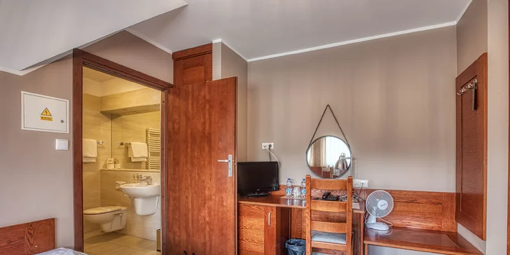 Dovolenka pri Baltiku: hotel v Gdansku 10 km od historického centra, 14 km od Gdyni a 4 km od pláže