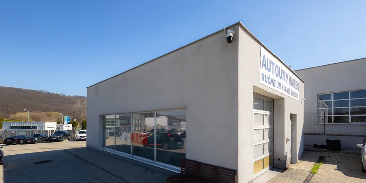 Čistenie interiéru a/alebo exteriéru vášho auta aj s tepovaním