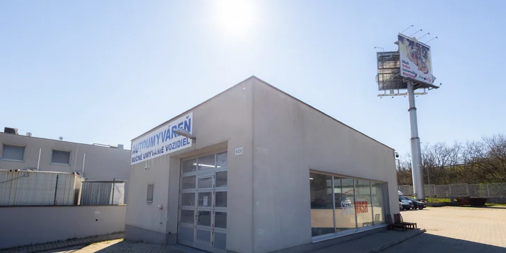 Čistenie interiéru a/alebo exteriéru vášho auta aj s tepovaním