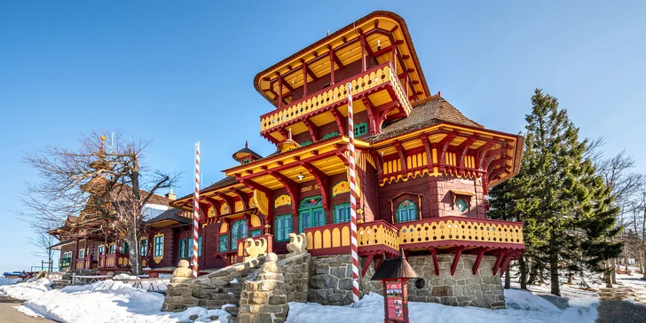 Jurkovičove útulne na Pustevnách: pobyt s raňajkami aj večerou vo valašskej reštaurácii Libušín