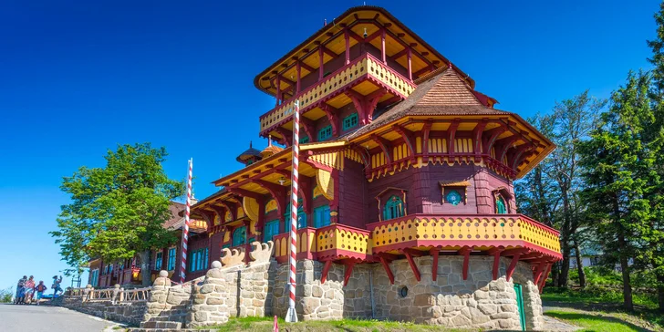 Jurkovičove útulne na Pustevnách: pobyt s raňajkami aj večerou vo valašskej reštaurácii Libušín