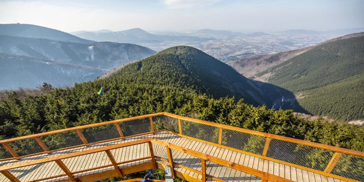 Jurkovičove útulne na Pustevnách: pobyt s raňajkami aj večerou vo valašskej reštaurácii Libušín