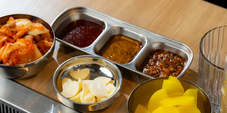 Zážitková kórejská degustačná večera BBQ & Hot Pot pre 2 osoby