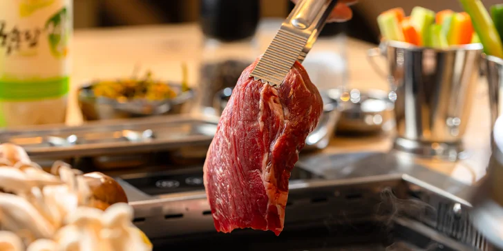 Zážitková kórejská degustačná večera BBQ & Hot Pot pre 2 osoby