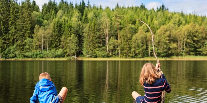 Za polárnou žiarou a krásami Botnického zálivu: prenájom domčeka pre 2-11 osôb, zapožičanie bicyklov, loďky, kajakov, český majiteľ