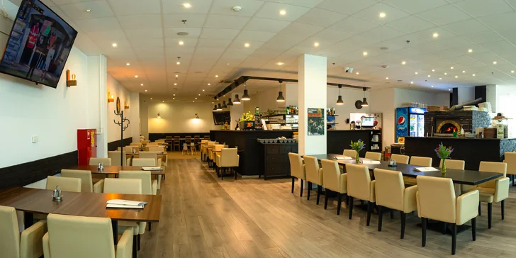 Lahodná pizza podľa vlastného výberu, na výber až 10 druhov