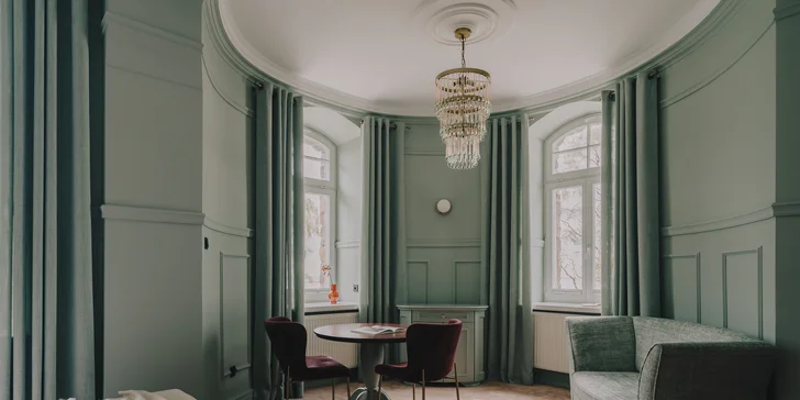 Zámocký pobyt priamo pri mori v poľskej Łebe: raňajky, bazén aj privátna piesočná pláž