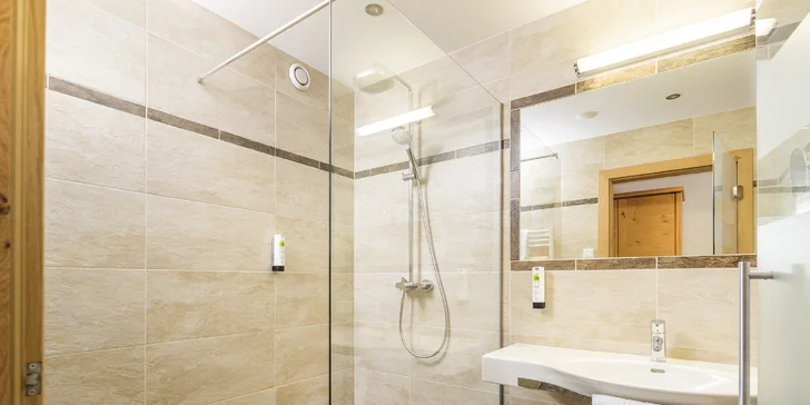 Relax aj aktívna dovolenka v Alpách: 4* hotel s polpenziou plus, neobmedzený wellness, karta výhod