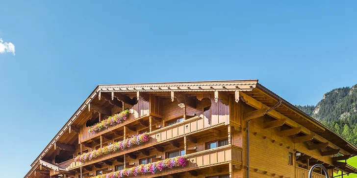 Relax aj aktívna dovolenka v Alpách: 4* hotel s polpenziou plus, neobmedzený wellness, karta výhod