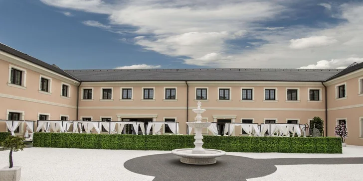 Romantický pobyt v 5* Château Šanov pre dvoch: neobmedzene wellness aj procedúry, raňajky či polpenzia