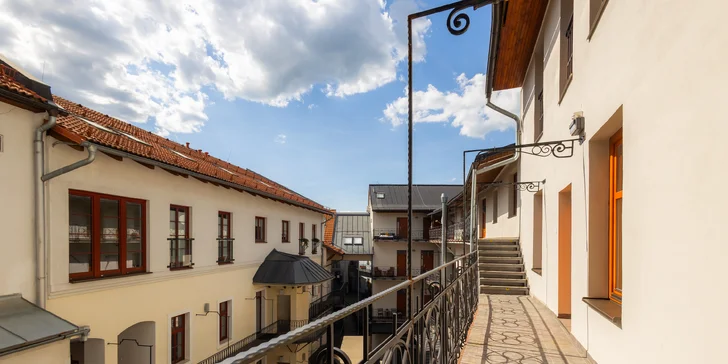 Maderoterapia, manuálna lymfodrenáž alebo antistresová masáž hlavy