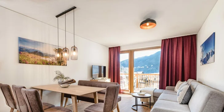 Rakúske Alpy v modernom apartmáne s kuchynkou a turistická karta plná zliav