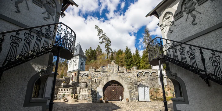 Romantický pobyt na hrade Kunzov: unikátne apartmány aj privátny hradný wellness