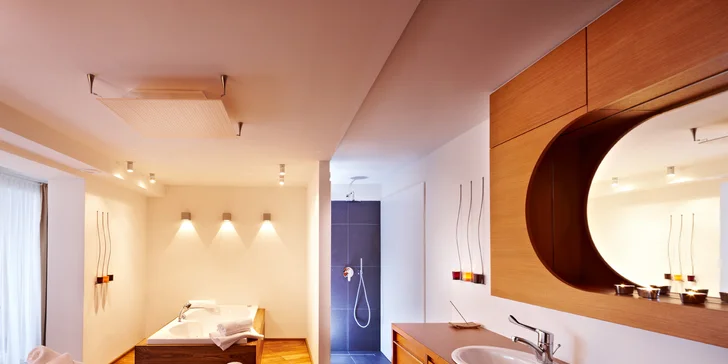 Rakúske Alpy s rozsiahlym wellnessom, bufetovými raňajkami a turistickou kartou