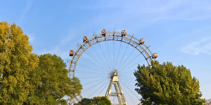 Spoznajte Viedeň: 4* hotel v širšom centre, raňajky, výlety do zoo i múzea ilúzií