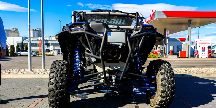 Pokorte každý terén: Adrenalínová jazda na bugine CAN-AM MAVERICK XRS