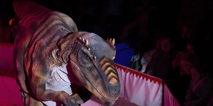 CIRKUS FRANCESKO JUNG v Košiciach - show plná akrobacie, zábavy a prvýkrát aj vystúpenie s dinosaurami