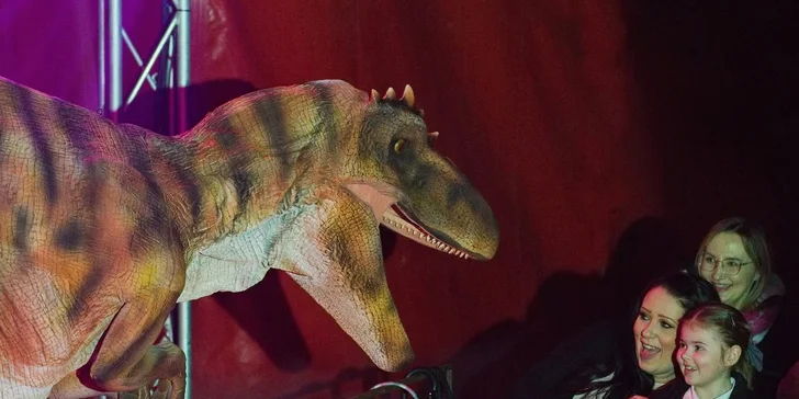 CIRKUS FRANCESKO JUNG v Košiciach - show plná akrobacie, zábavy a prvýkrát aj vystúpenie s dinosaurami