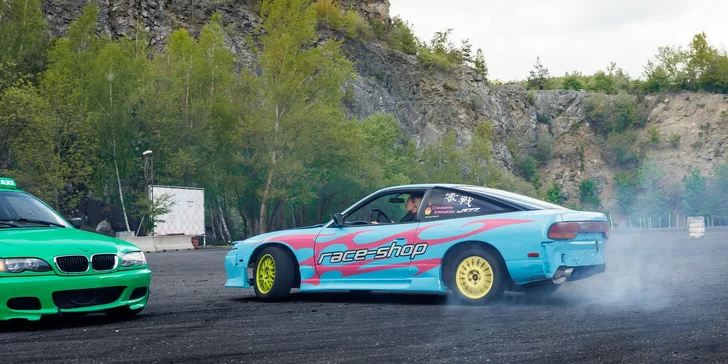 Zažite adrenalínovú LEKCIU DRIFTU s Lady Hoonigan na vozidle podľa vlastného výberu