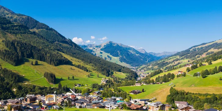 Saalbach-Hinterglemm: neobmedzene wellness, polpenzia, karta výhod aj možnosť apartmánu so saunou