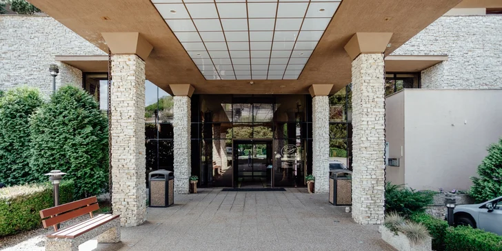 Wellness hotel v Rajeckých Tepliciach: neobmedzený relax, polpenzia aj mnoho aktivít