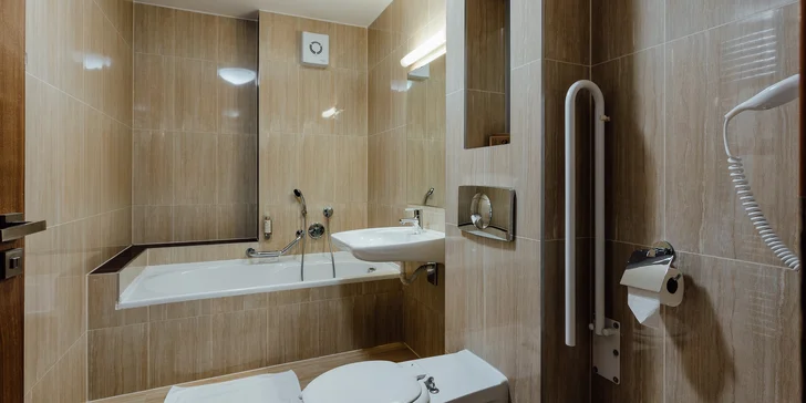 Wellness hotel v Rajeckých Tepliciach: neobmedzený relax, polpenzia aj mnoho aktivít