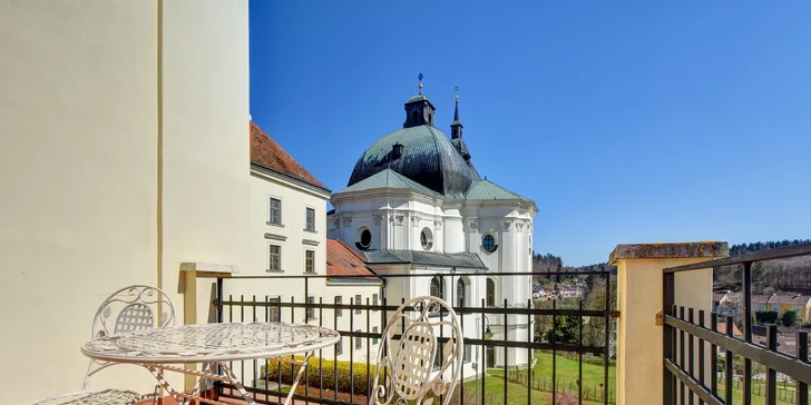 Pobyt na Zámku Křtiny v Moravskom krase: raňajky alebo polpenzia aj romantická večera