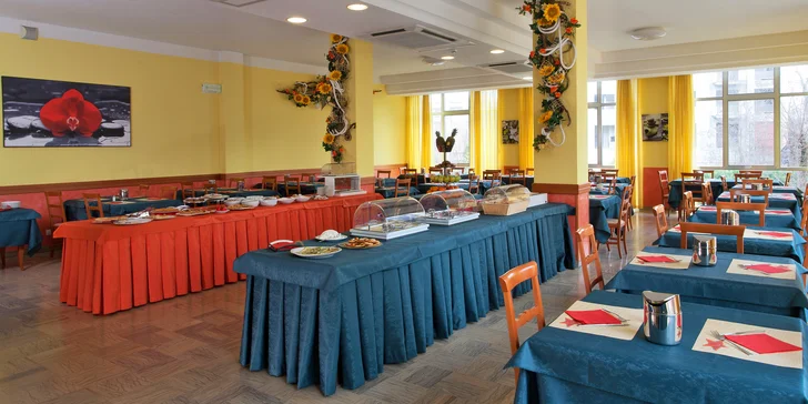 Rimini: hotel pri pláži s bazénom aj raňajkami, first minute zľavy