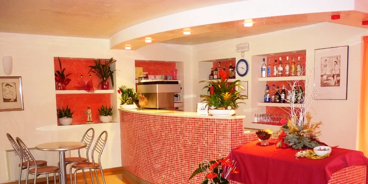 Rimini: hotel pri pláži s bazénom aj raňajkami, first minute zľavy