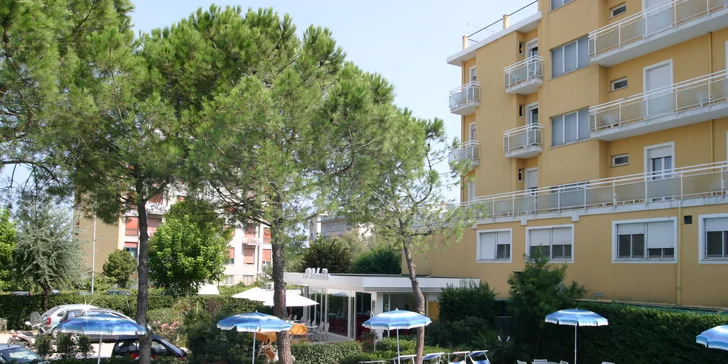 Rimini: hotel pri pláži s bazénom aj raňajkami, first minute zľavy