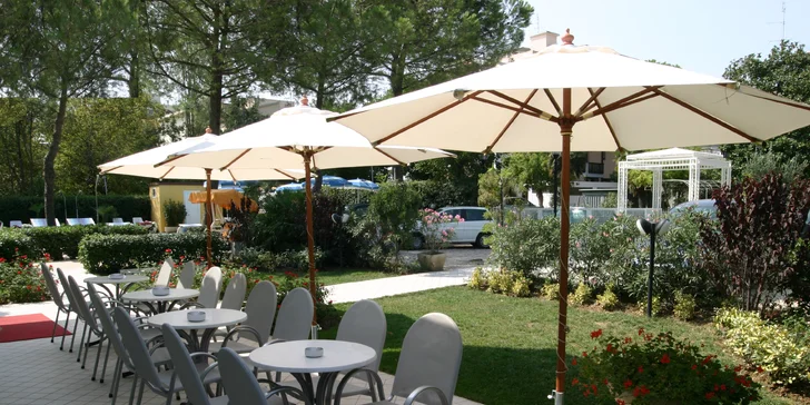 Rimini: hotel pri pláži s bazénom aj raňajkami, first minute zľavy