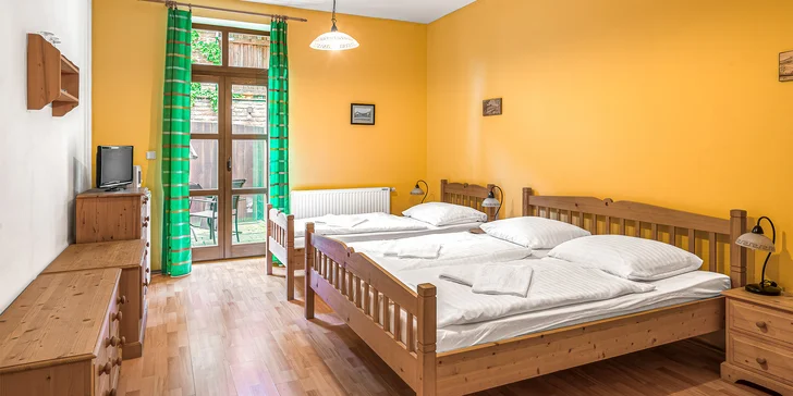 Relax uprostred Lednicko-valtického areálu s polpenziou, neobmedzeným bazénom a degustáciou