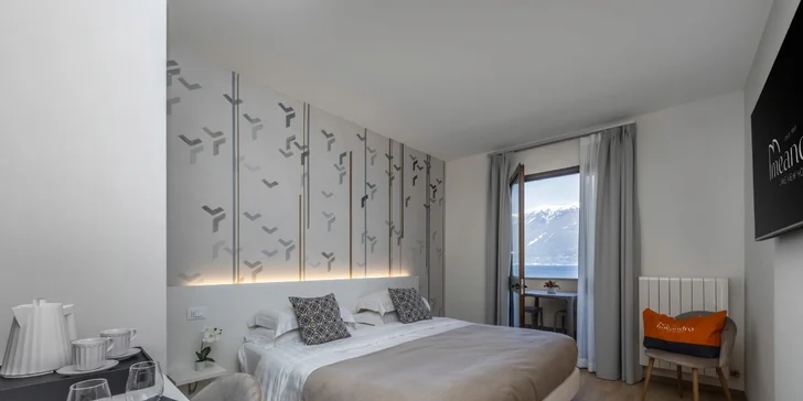 Hotel s výhľadom na jazero Lago di Garda: regionálne raňajky aj wellenss