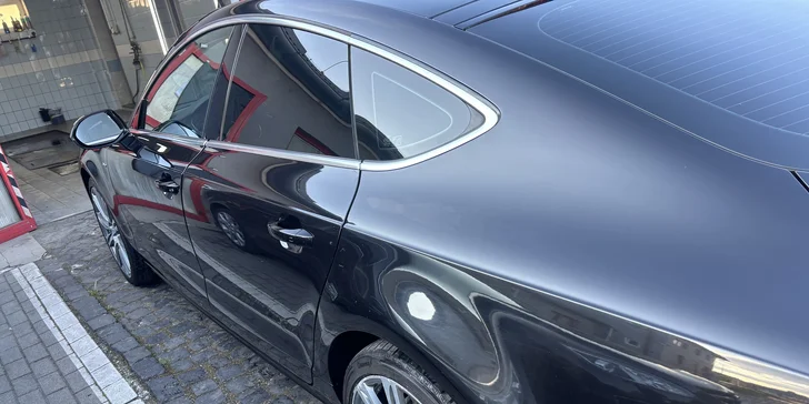 Detailné čistenie exteriéru a interiéru aj tepovanie vozidla