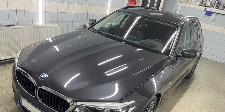 Detailné čistenie exteriéru a interiéru aj tepovanie vozidla