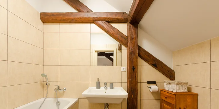 Ubytovanie len pár krokov od krumlovského zámku: na výber apartmán aj izba s terasou