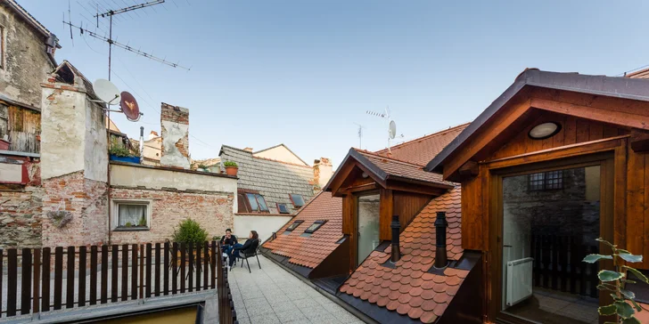 Ubytovanie len pár krokov od krumlovského zámku: na výber apartmán aj izba s terasou