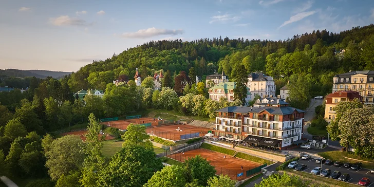 4* pobyt v centre Mariánskych Lázní: strava, wellness aj možnosť masáže a procedúr