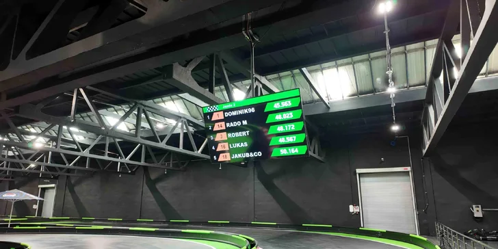Adrenalínová jazda na elektrických motokárach pre každého