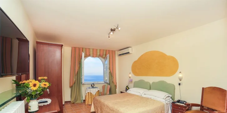 Pobyt na pobreží Amalfi v mestečku Ravello: 4* hotel s raňajkami a bazénom, 1,5 km od mora