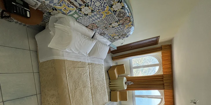 Pobyt na pobreží Amalfi v mestečku Ravello: 4* hotel s raňajkami a bazénom, 1,5 km od mora