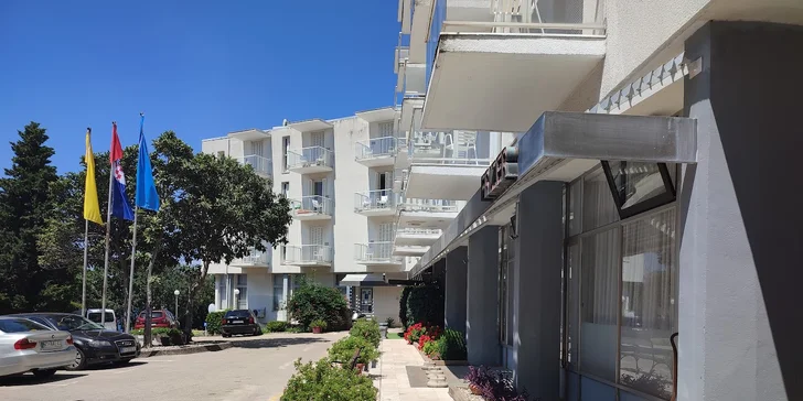 Chorvátska dovolenka na ostrove Krk: polpenzia, hotel 50 m od mora, športové aktivity