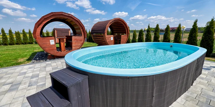 Pobyt plný zábavy v útulnom vybavenom domčeku pre 2 až 6 osôb s wellness, na skok Energylandia i Fantazja Park