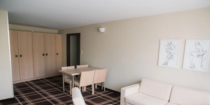Pobyt v Kadani: raňajky alebo polpenzia, piknik na móle a vstup do wellness
