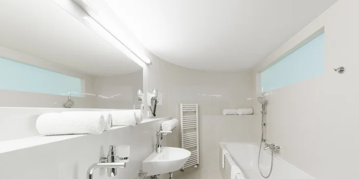 Pobyt v Kadani: raňajky alebo polpenzia, piknik na móle a vstup do wellness