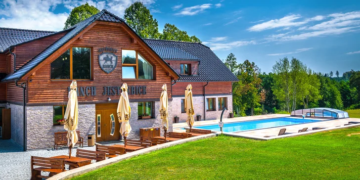 Pohoda na ranči v Českej Sibirii: jedlo, súkromné wellness, ochutnávka špecialít a jazdy na koňoch