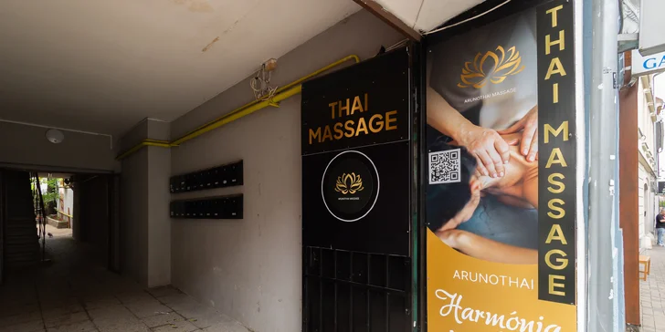 Thajské masáže: Tradičná, olejová, masáž hlavy, ramien a chrbta či Body srub & oil