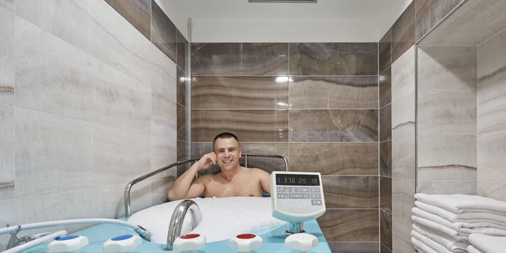 Relax v Karlových Varoch: pobyt s jedlom, wellness a kúpeľnými procedúrami